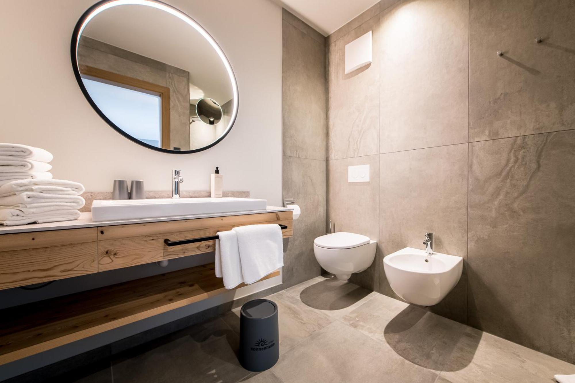 Hotel Sonnenheim Киенес Екстериор снимка