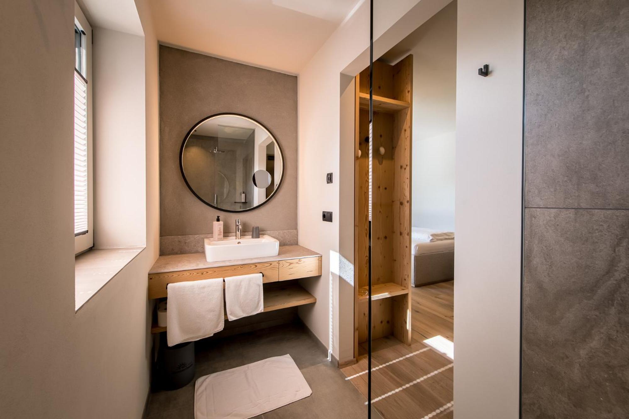 Hotel Sonnenheim Киенес Екстериор снимка
